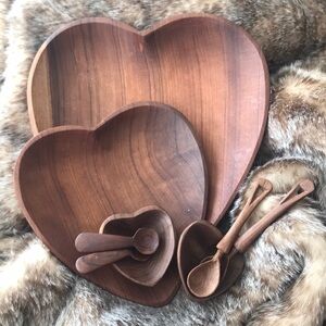 8pc Wooden Heart Serving Set